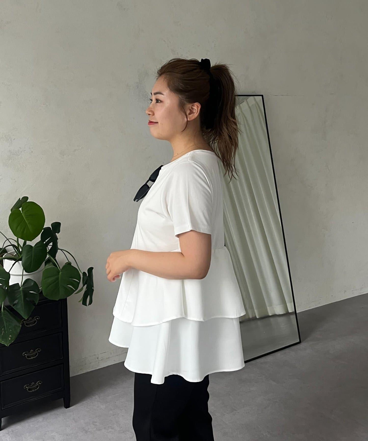 【MOMO】不對稱荷葉邊拼接荷葉邊T恤