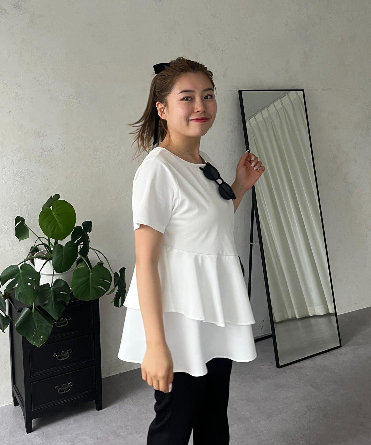 【MOMO】不對稱荷葉邊拼接荷葉邊T恤