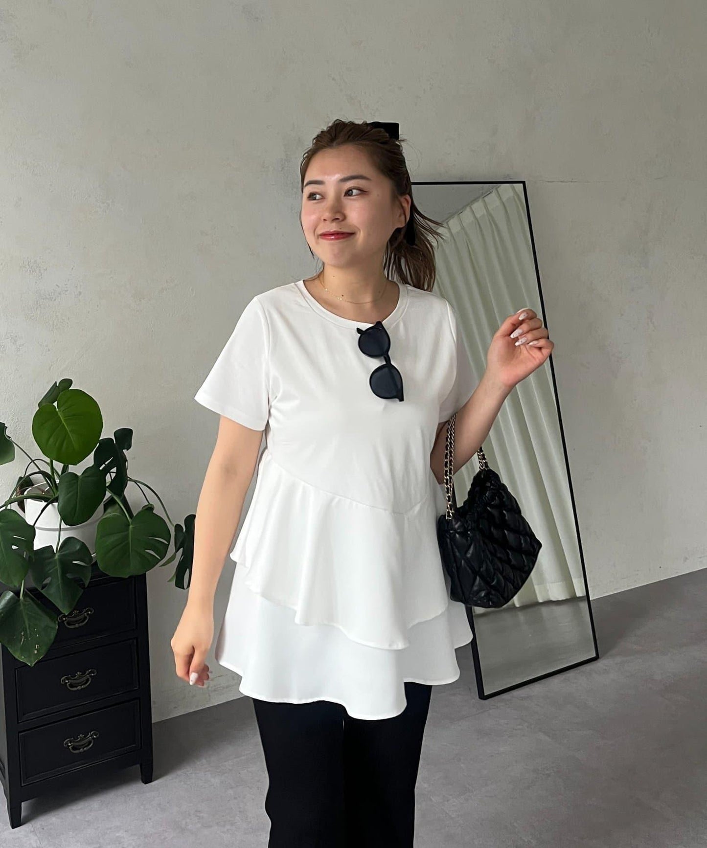 【MOMO】不對稱荷葉邊拼接荷葉邊T恤