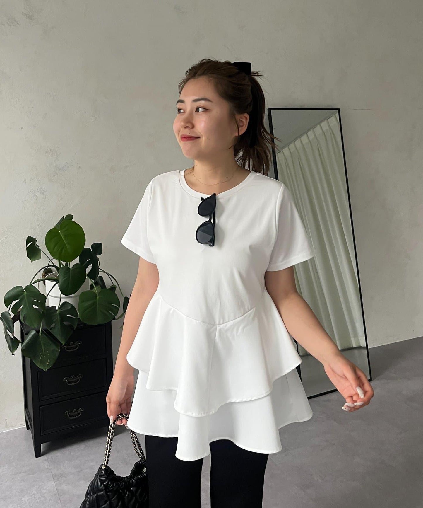 【MOMO】不對稱荷葉邊拼接荷葉邊T恤