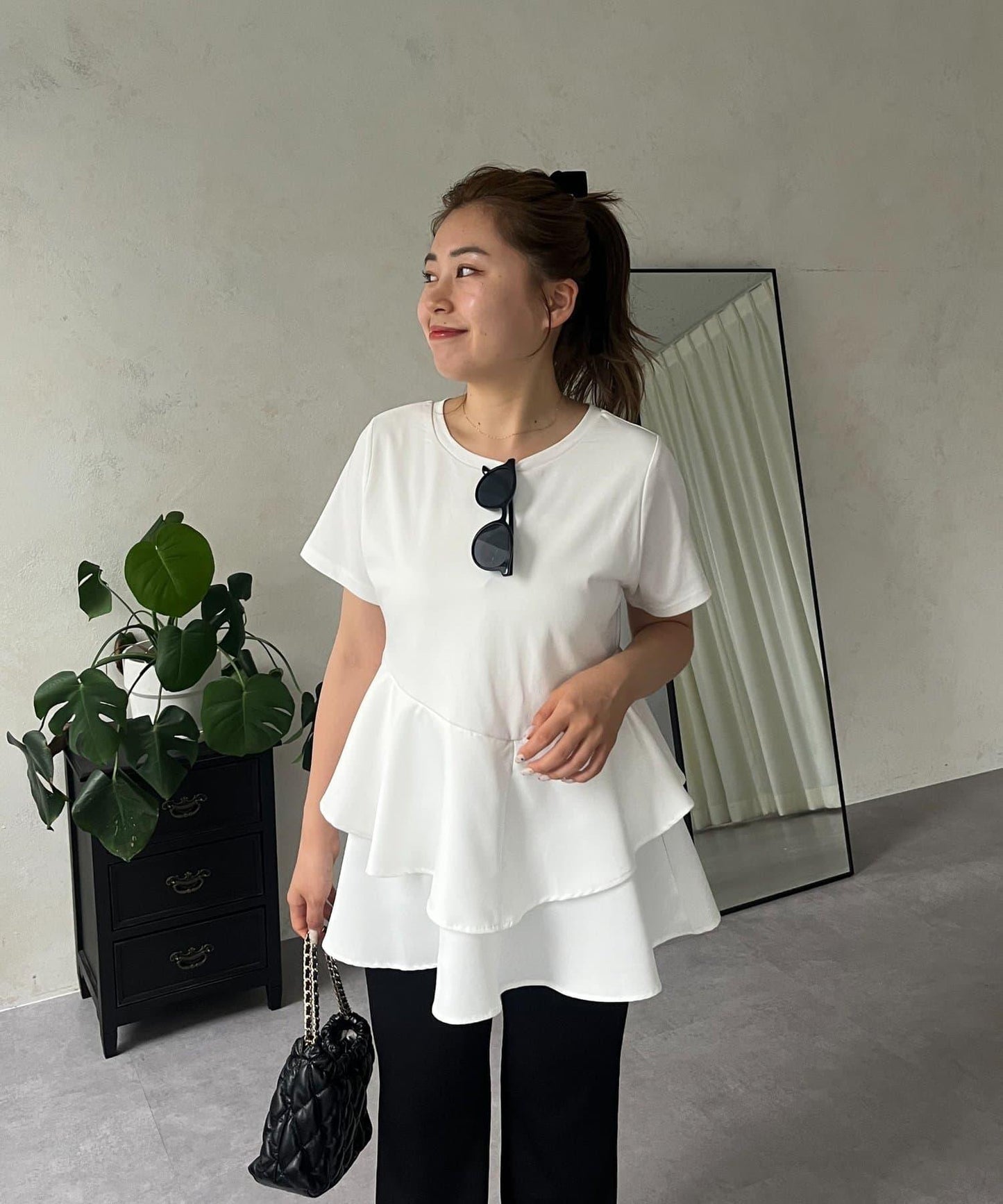 【MOMO】不對稱荷葉邊拼接荷葉邊T恤