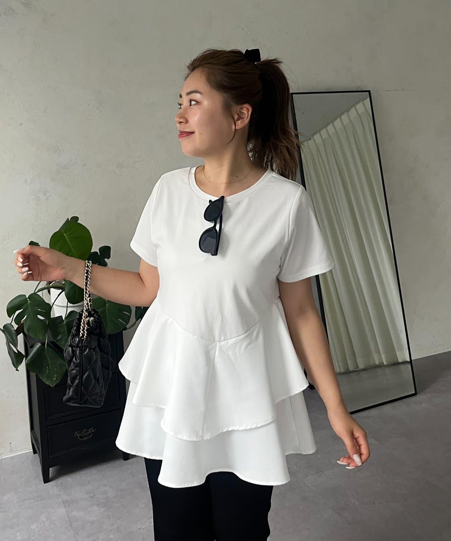 【MOMO】不對稱荷葉邊拼接荷葉邊T恤