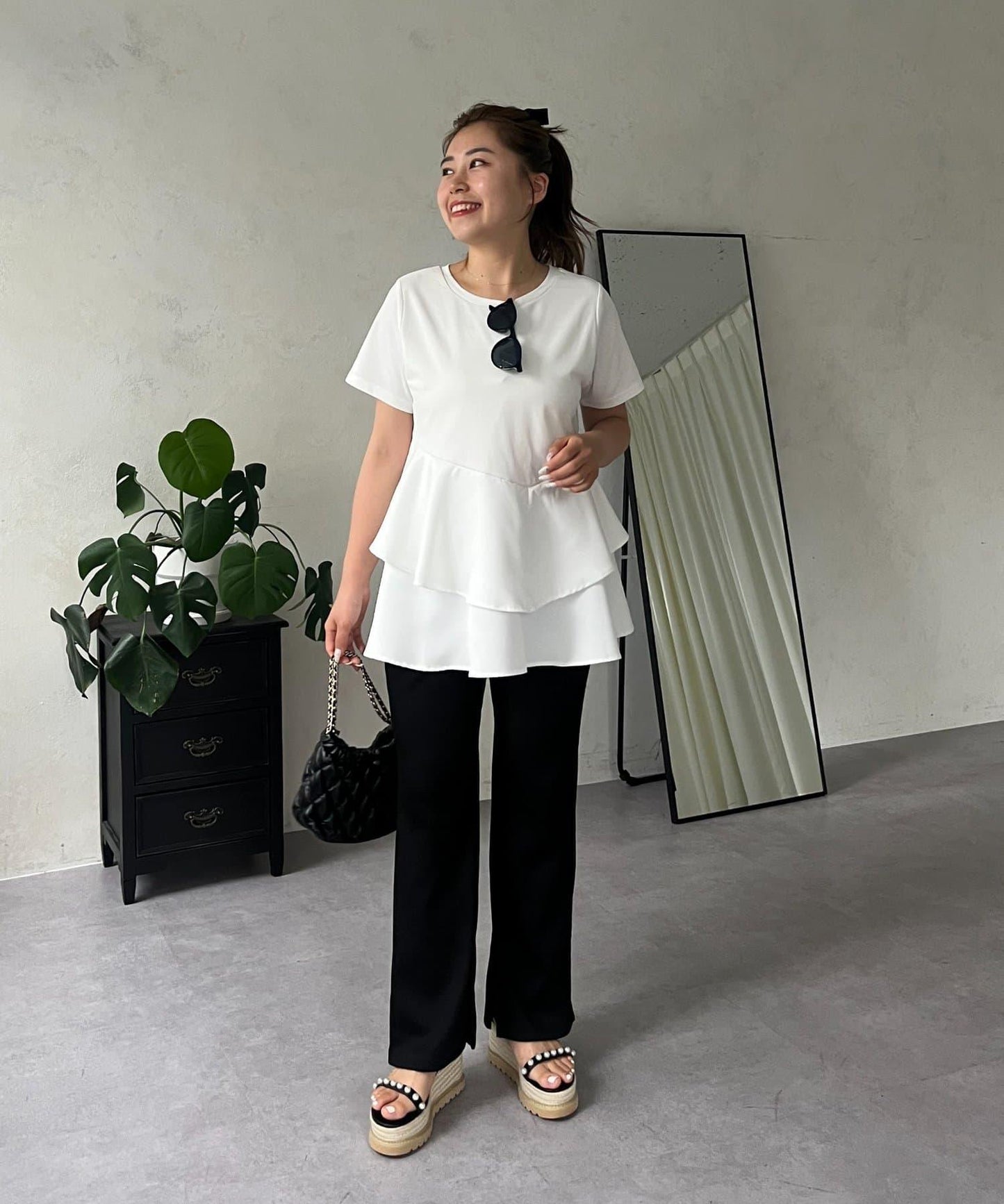 【MOMO】不對稱荷葉邊拼接荷葉邊T恤