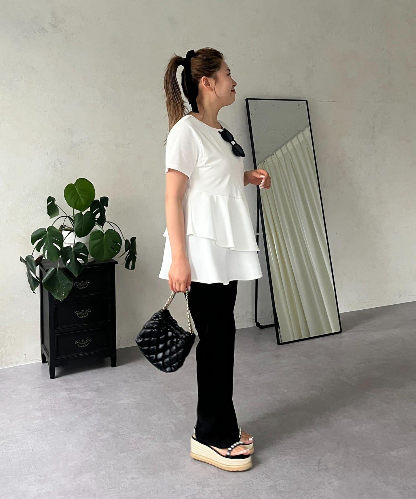 【MOMO】不對稱荷葉邊拼接荷葉邊T恤