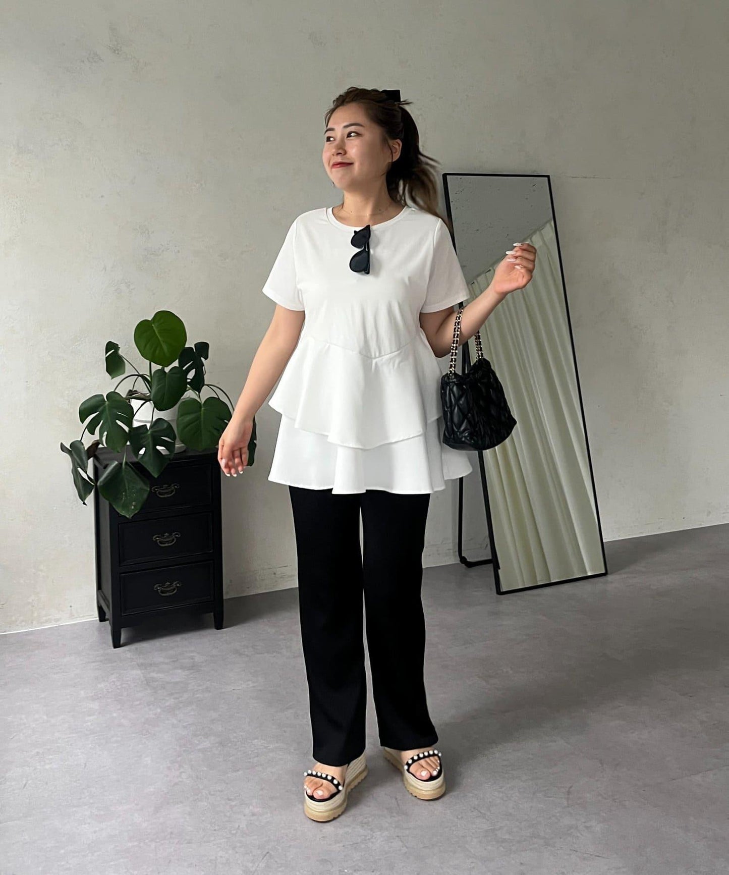 【MOMO】不對稱荷葉邊拼接荷葉邊T恤