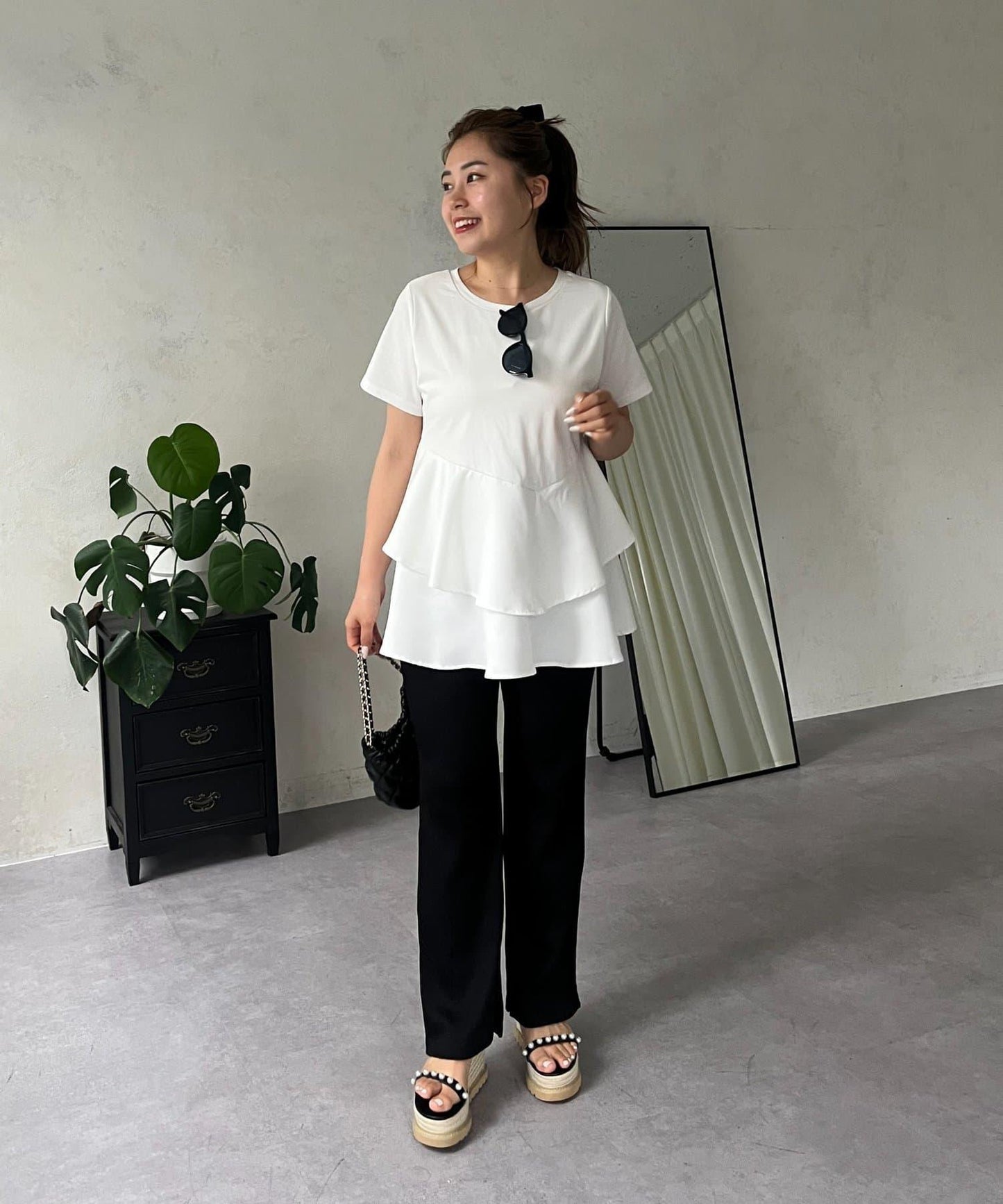 【MOMO】不對稱荷葉邊拼接荷葉邊T恤