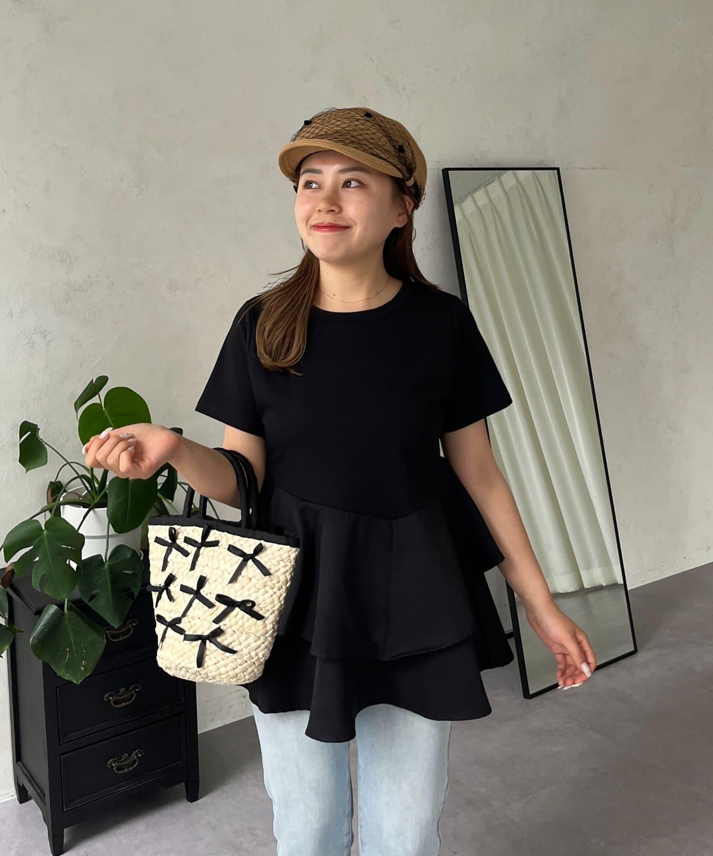 【MOMO】不對稱荷葉邊拼接荷葉邊T恤