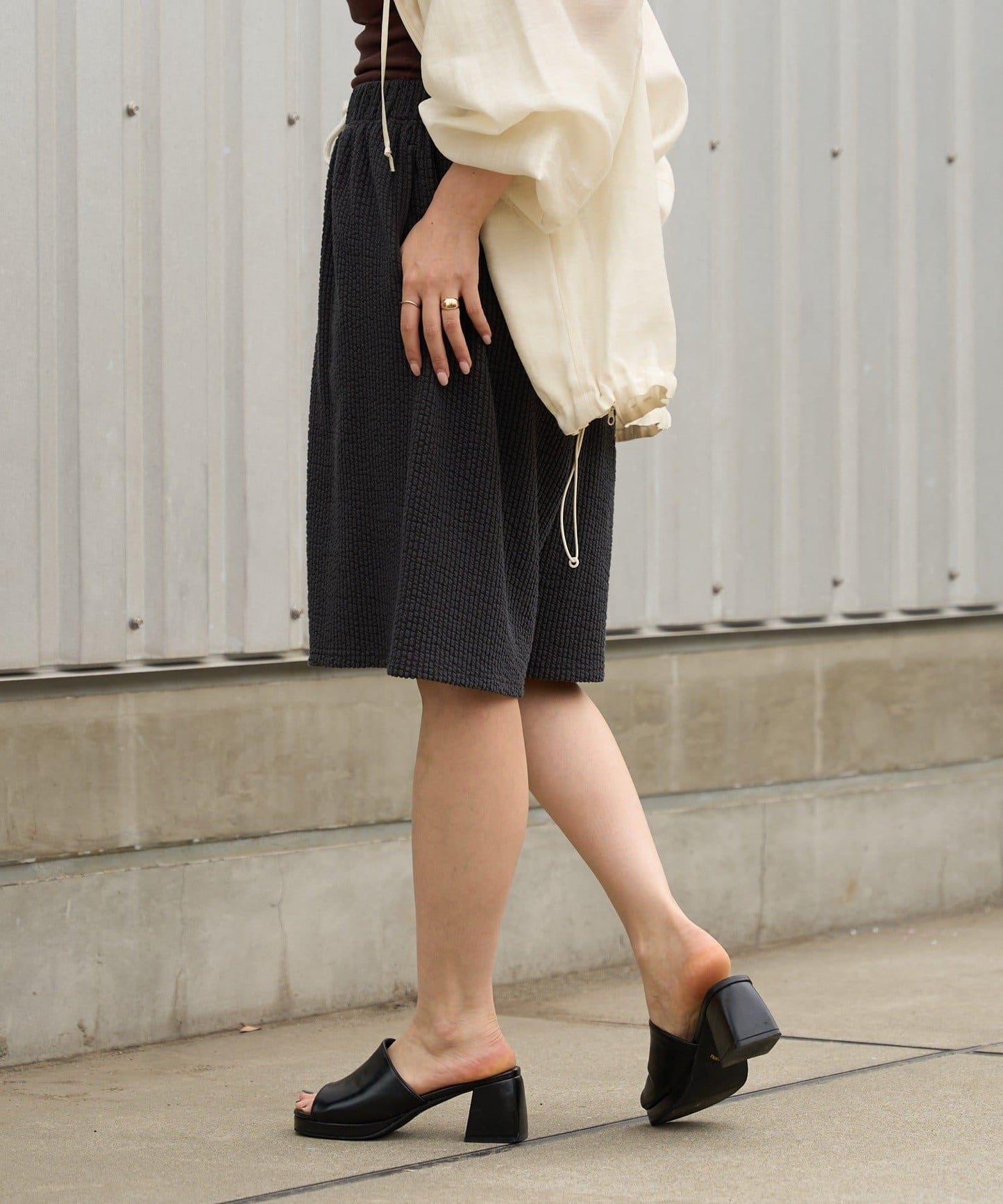 Kastane 彈力泡泡紗休閒短褲