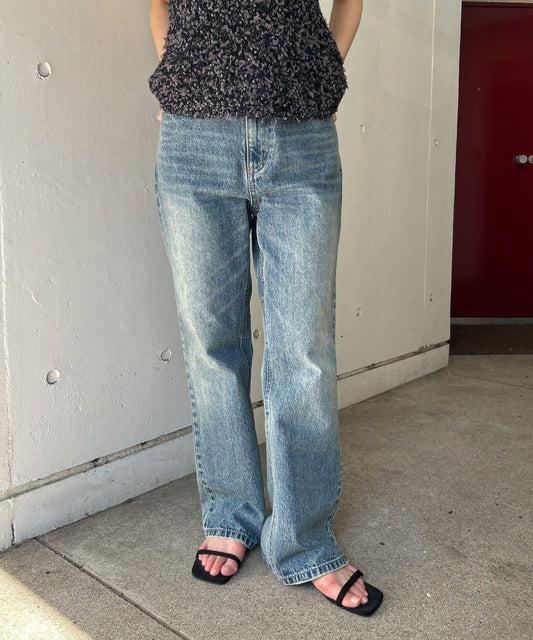 《3尺寸》直筒牛仔褲