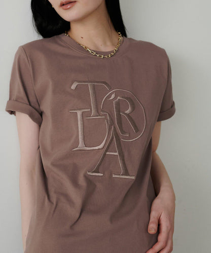 厚重LOGO刺繡T恤