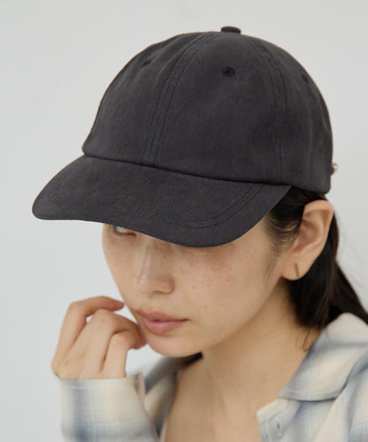 帶別針的帽子
