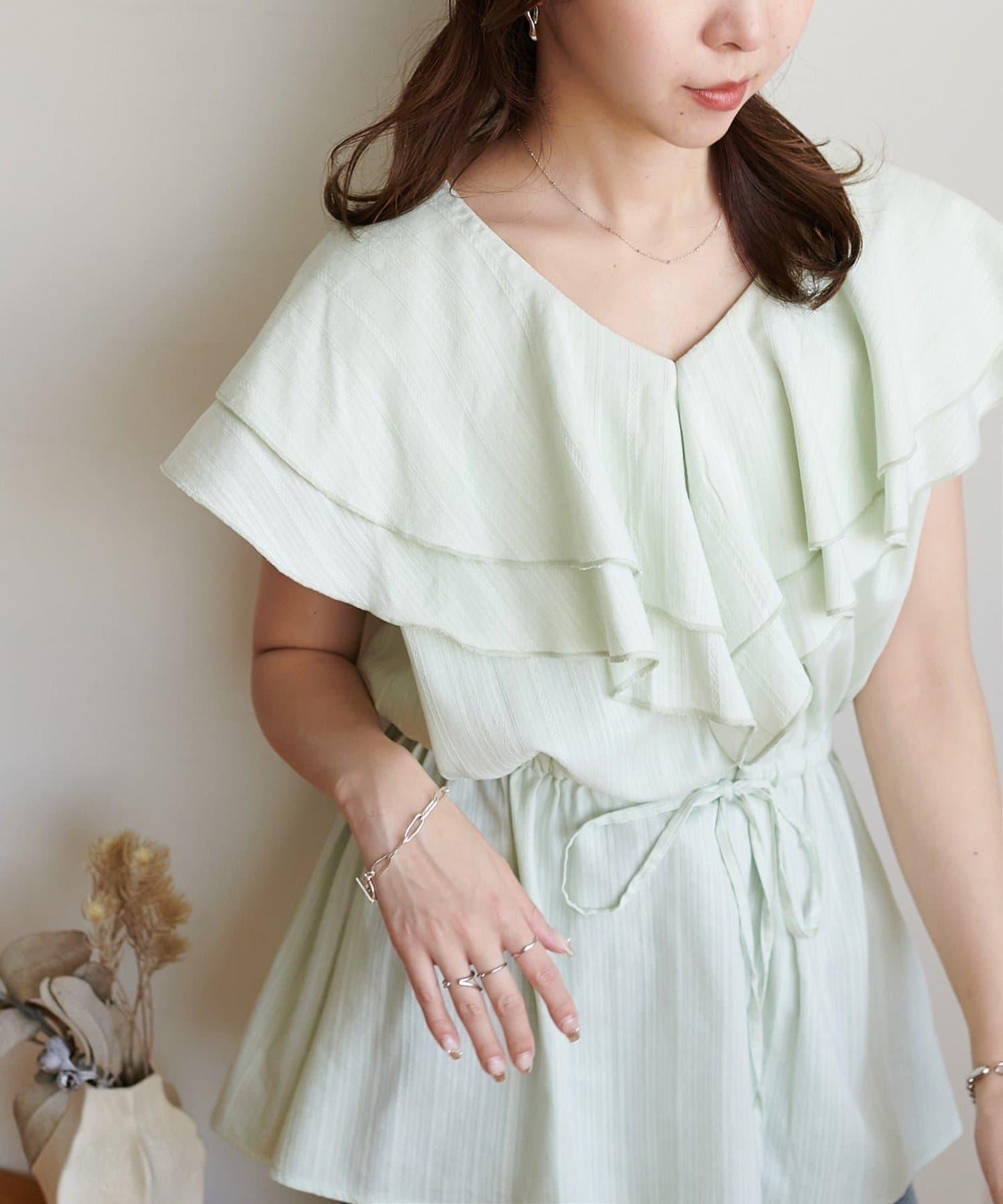 荷葉邊束腰 抓褶設計 長款襯衫