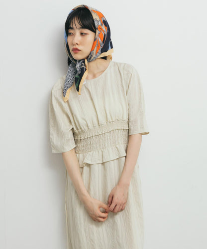 荷葉邊褶皺拼接連衣裙