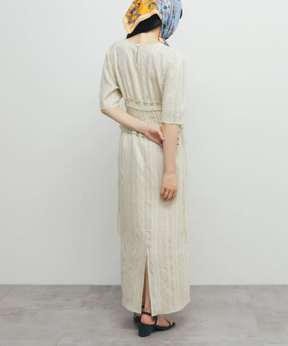 荷葉邊褶皺拼接連衣裙