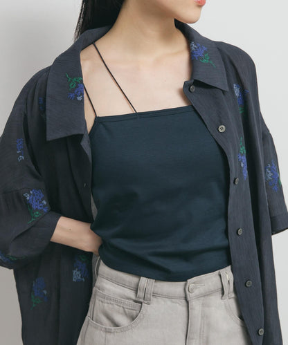 不對稱帶胸墊吊帶背心