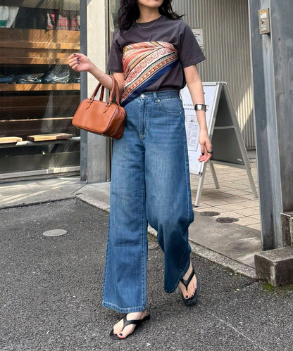 東方廣場印花絲巾
