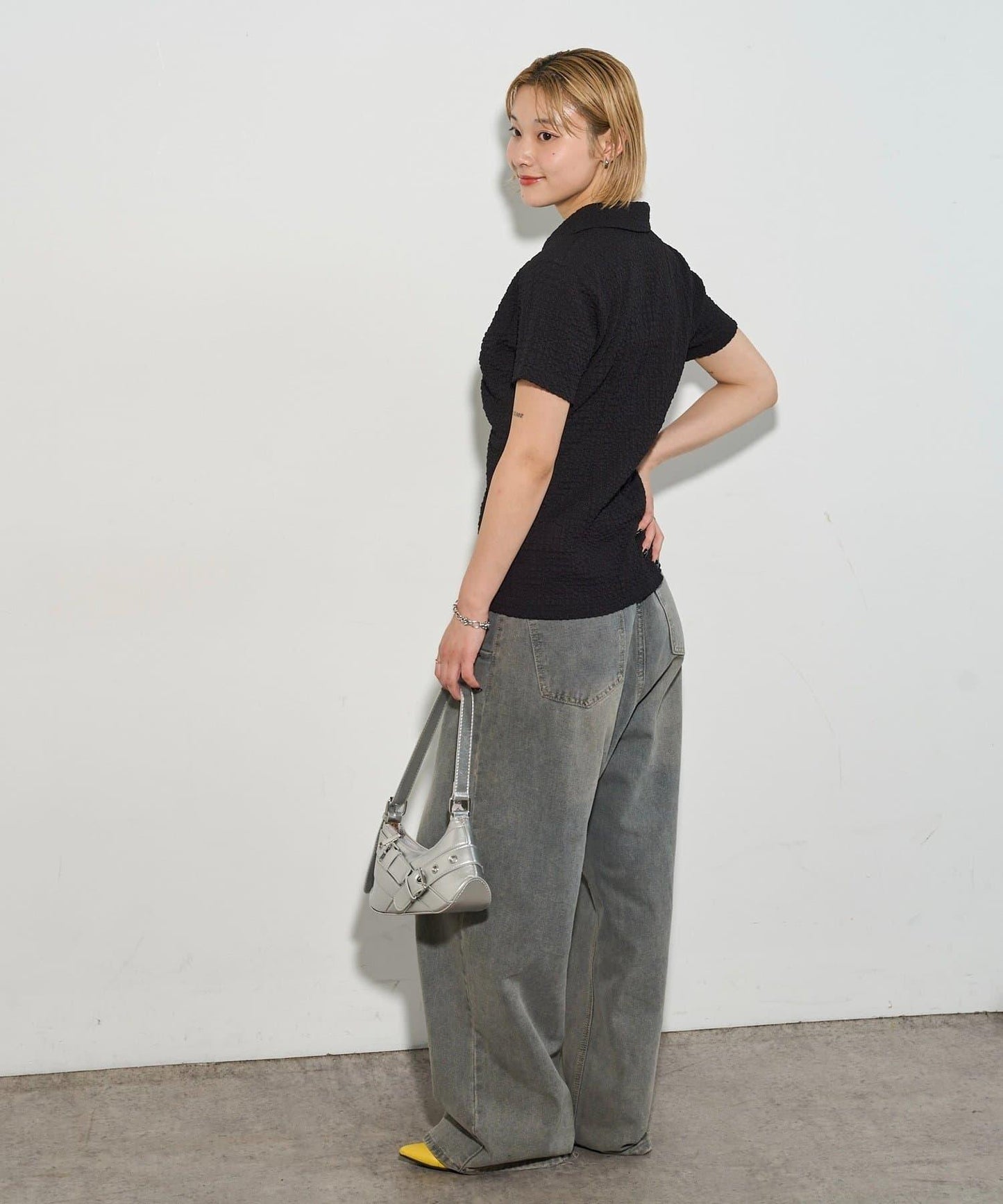 立體褶皺設計 聚攏褶飾 襯衫