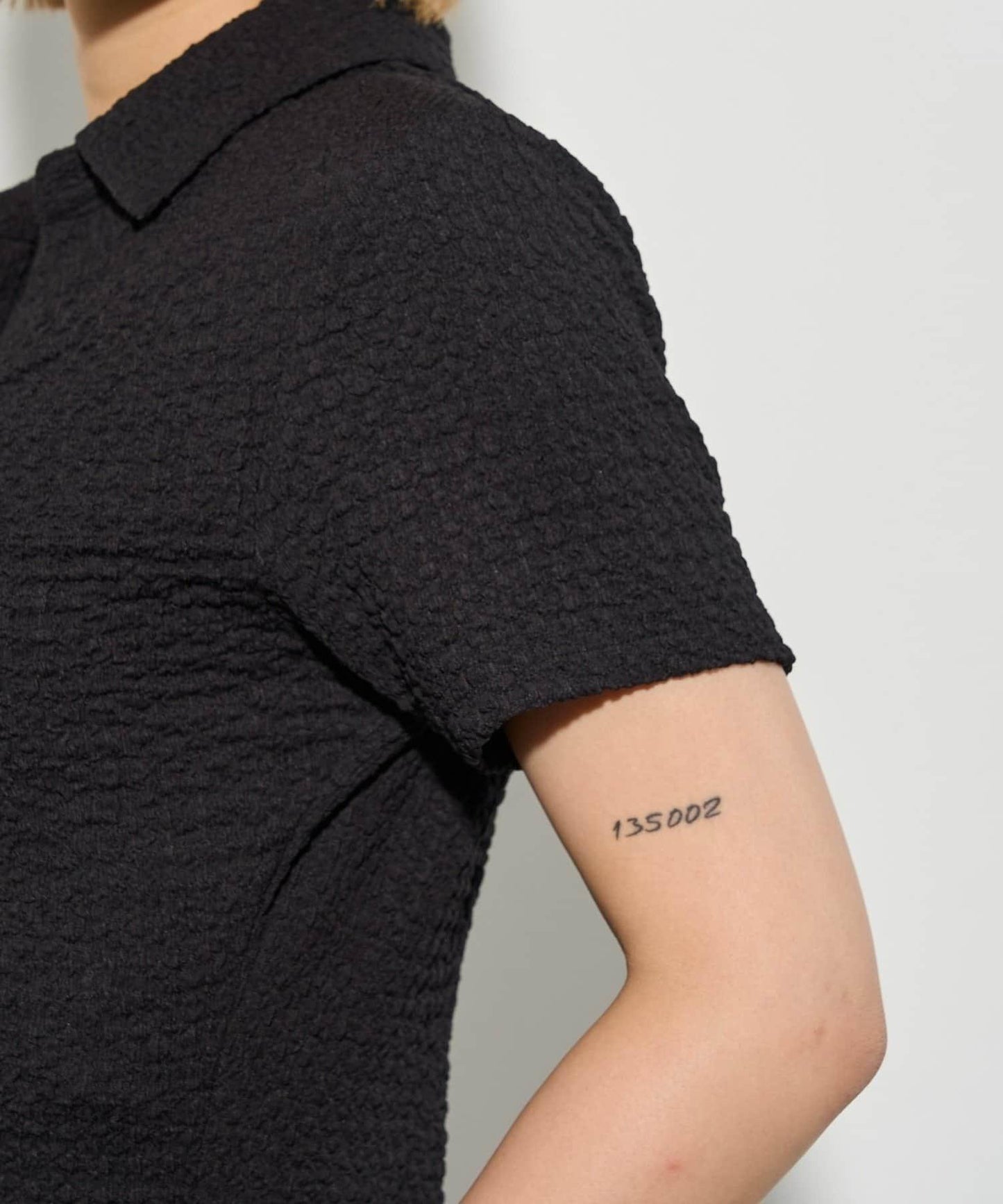 立體褶皺設計 聚攏褶飾 襯衫