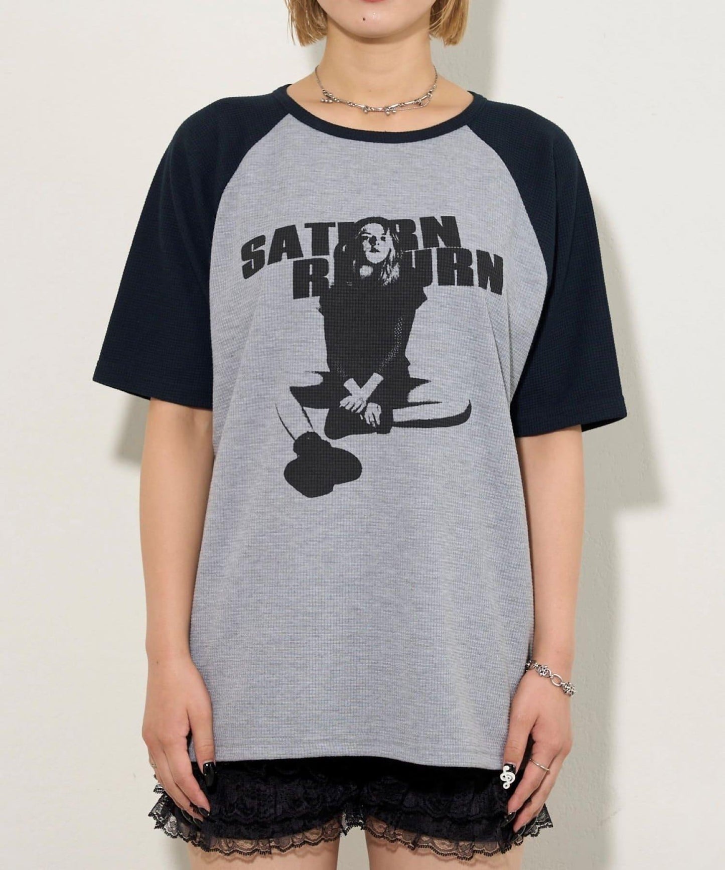 夏洛特華夫爾圓領拉格朗半袖T恤