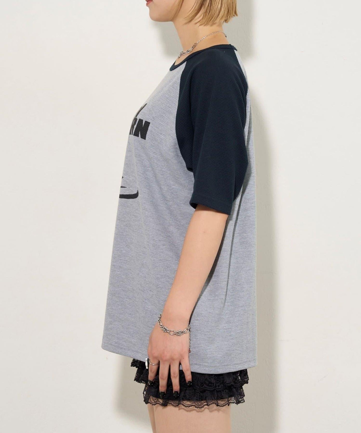 夏洛特華夫爾圓領拉格朗半袖T恤