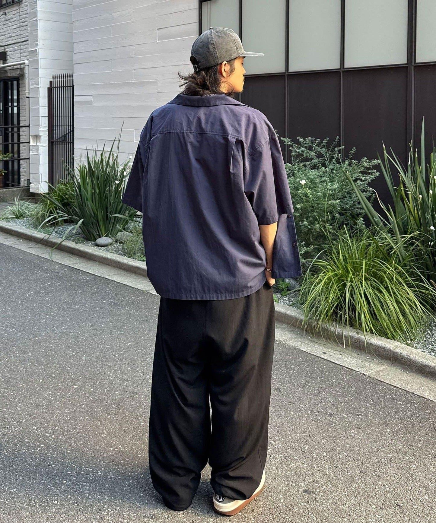 復古風開領襯衫