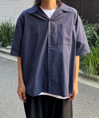 復古風開領襯衫