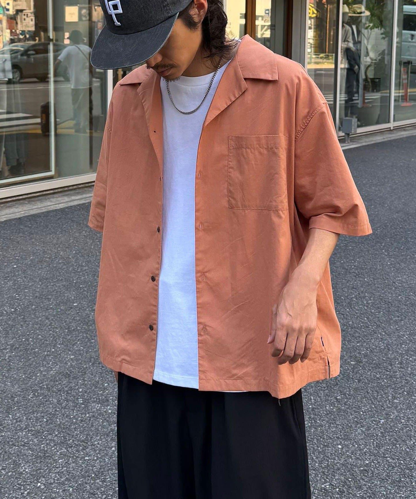 復古風開領襯衫
