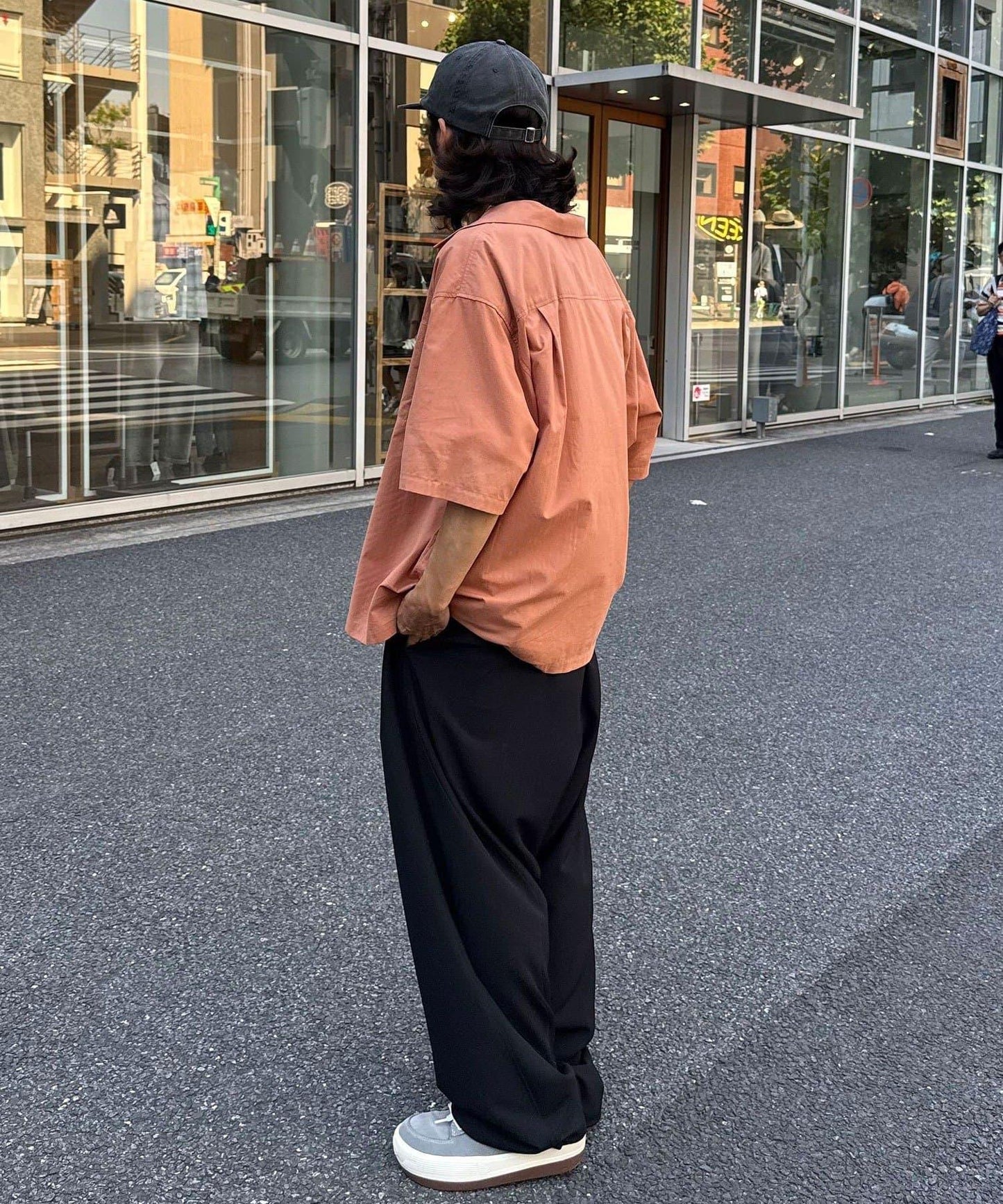 復古風開領襯衫
