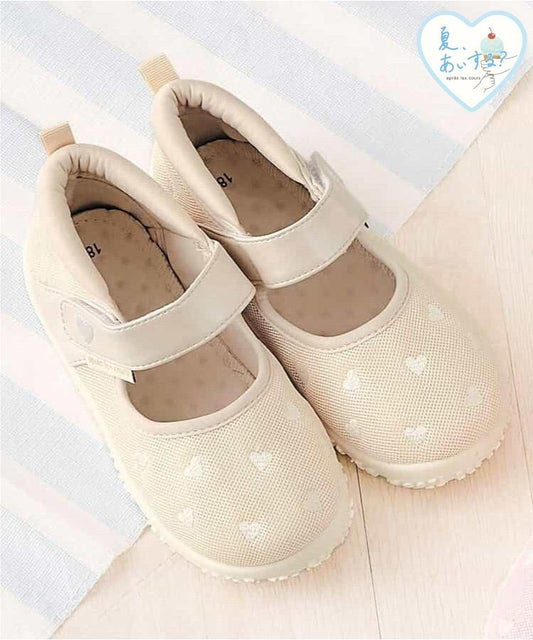 心形刺繡透氣涼鞋