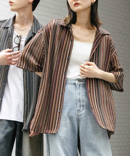 中性款拼色蕾絲開領短袖襯衫