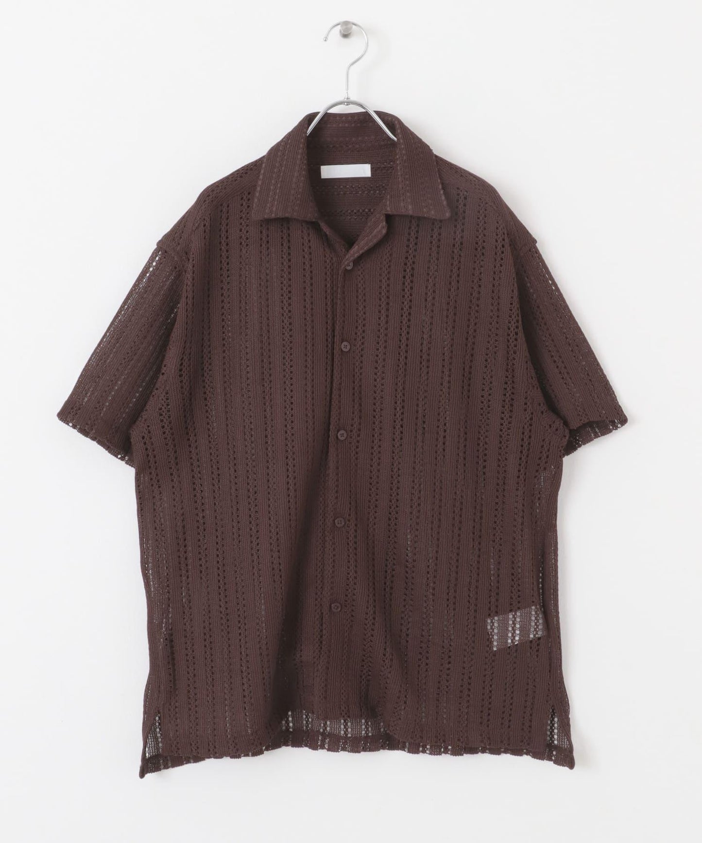 中性款拼色蕾絲開領短袖襯衫