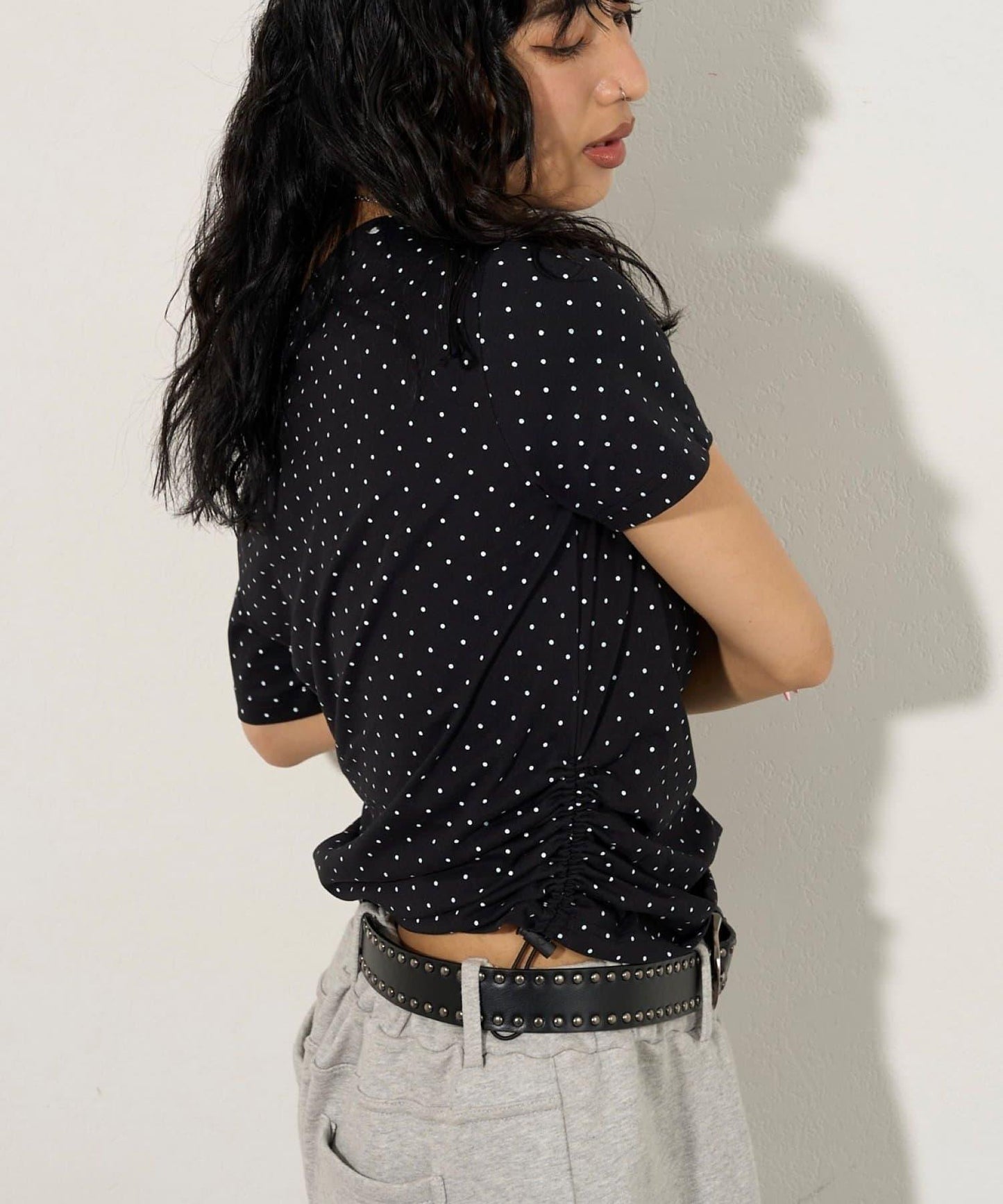 混搭 鉚釘露肩短袖上衣