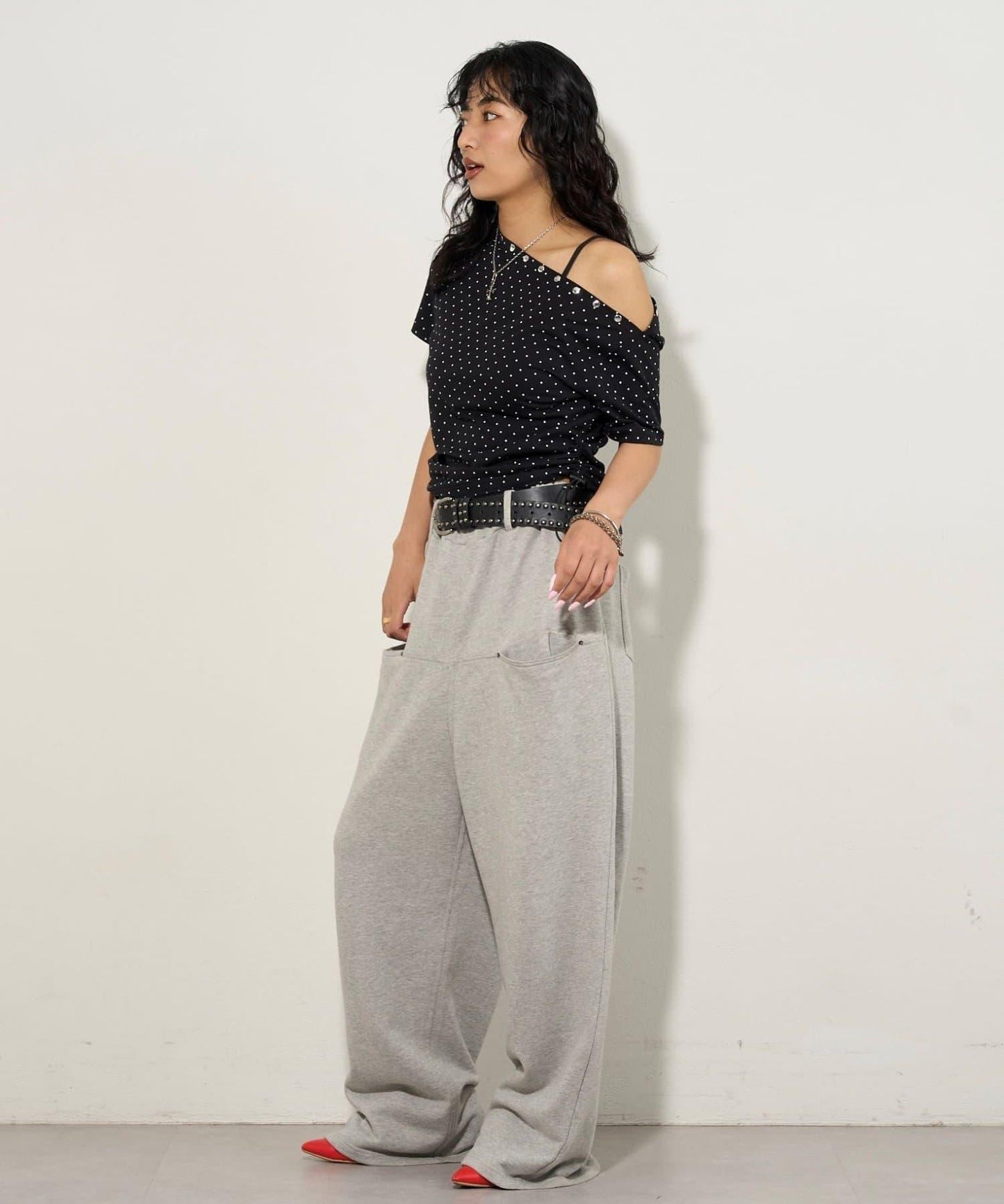 混搭 鉚釘露肩短袖上衣