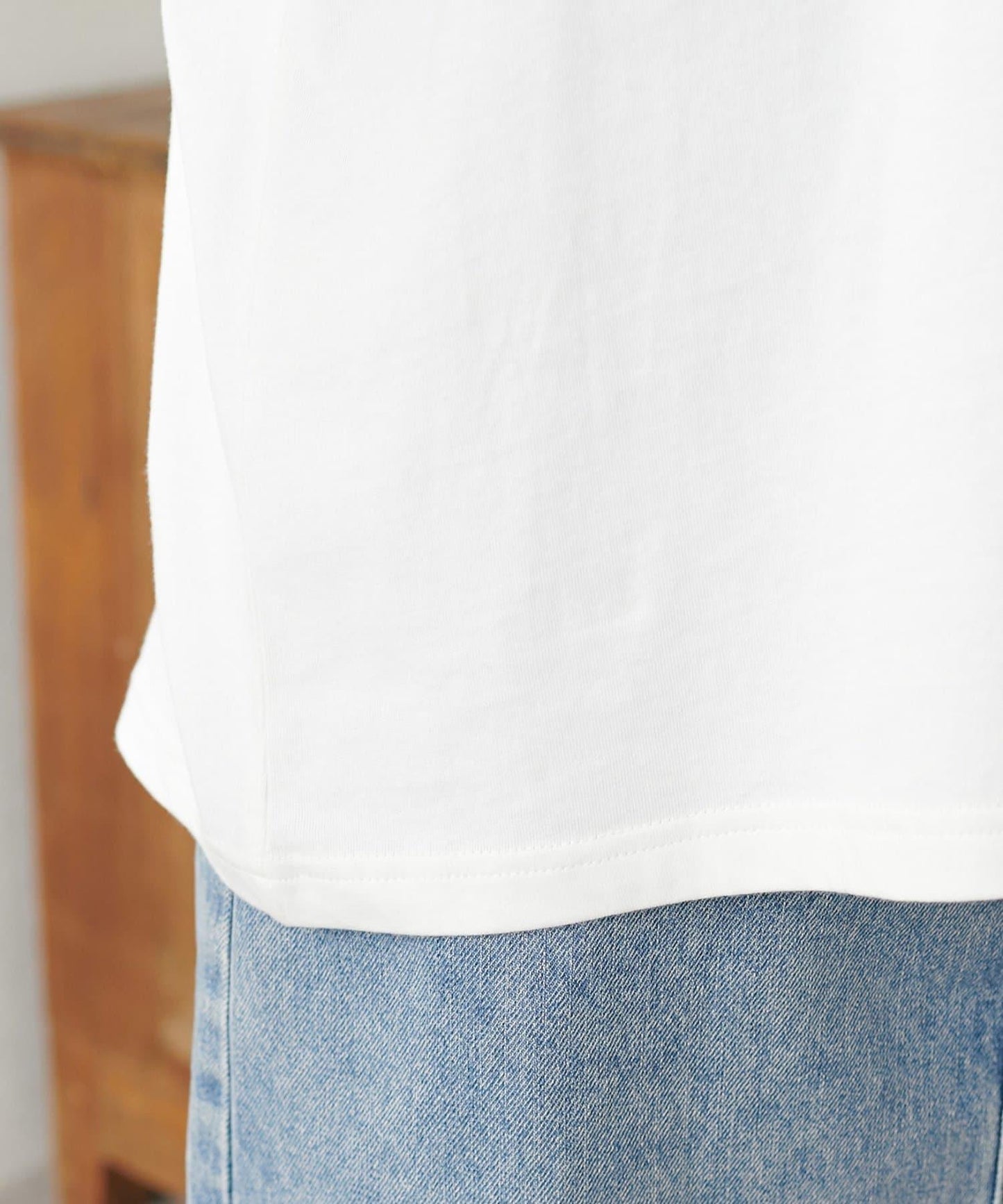 混合字體背部印花 T恤