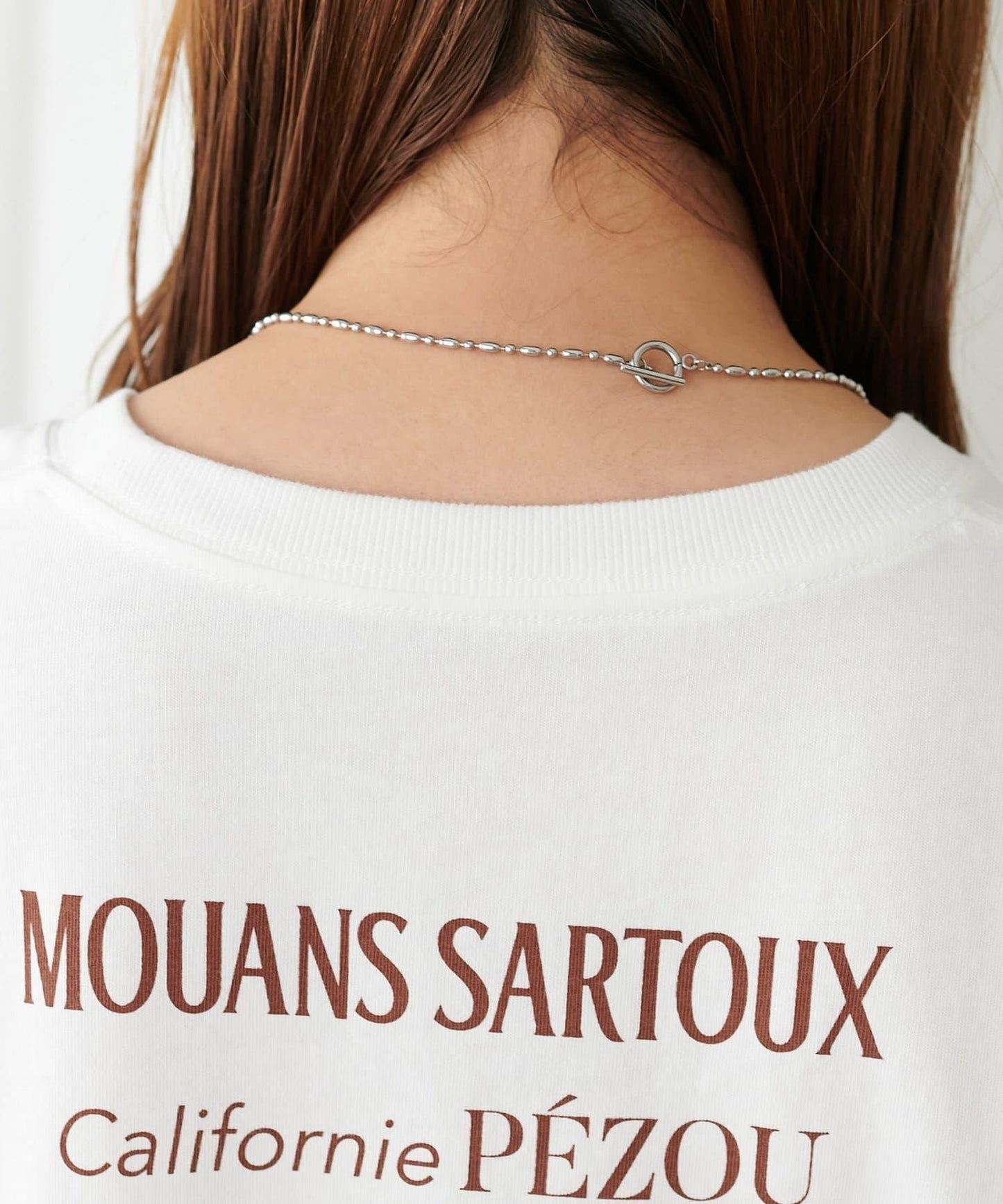 混合字體背部印花 T恤