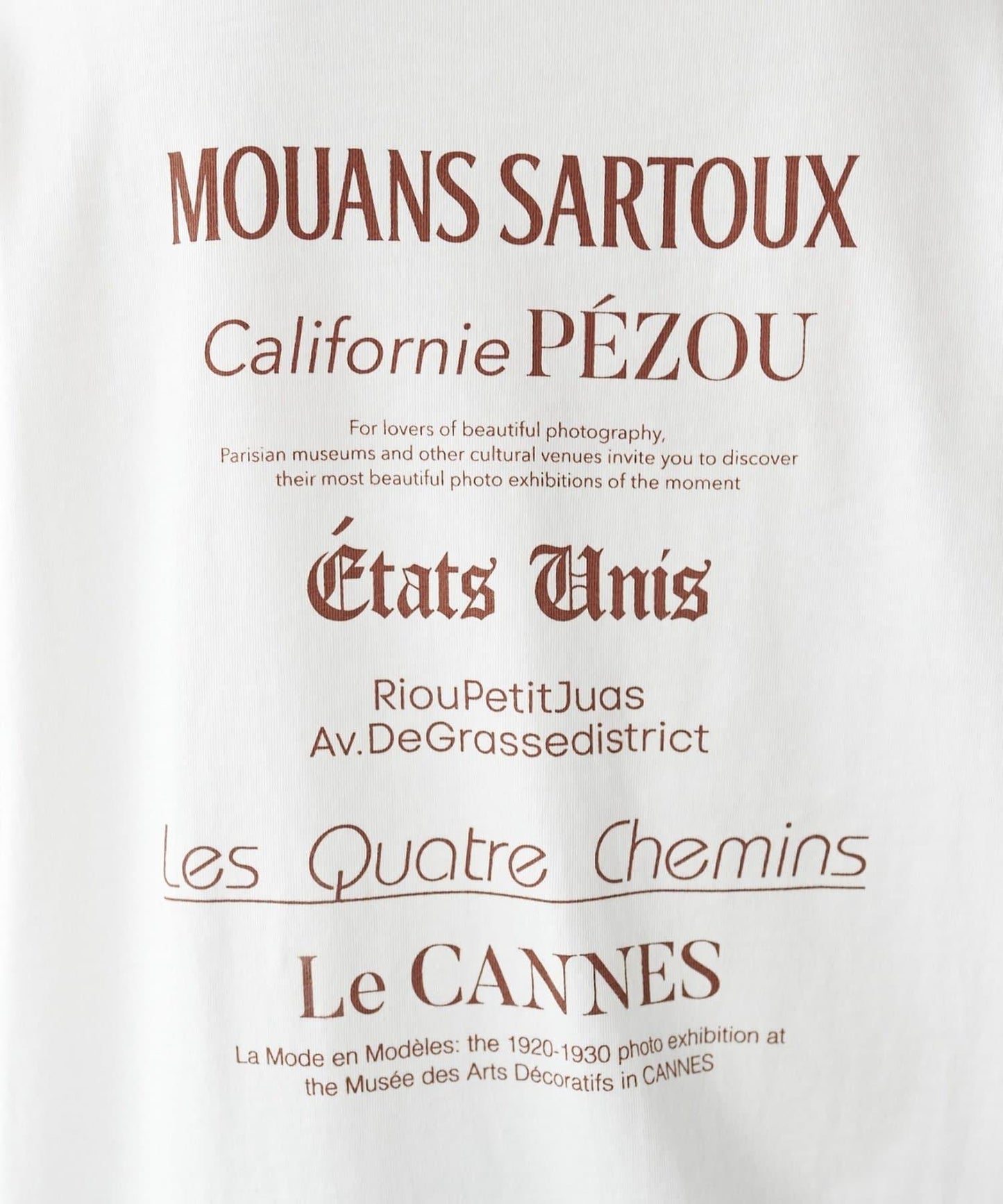 混合字體背部印花 T恤