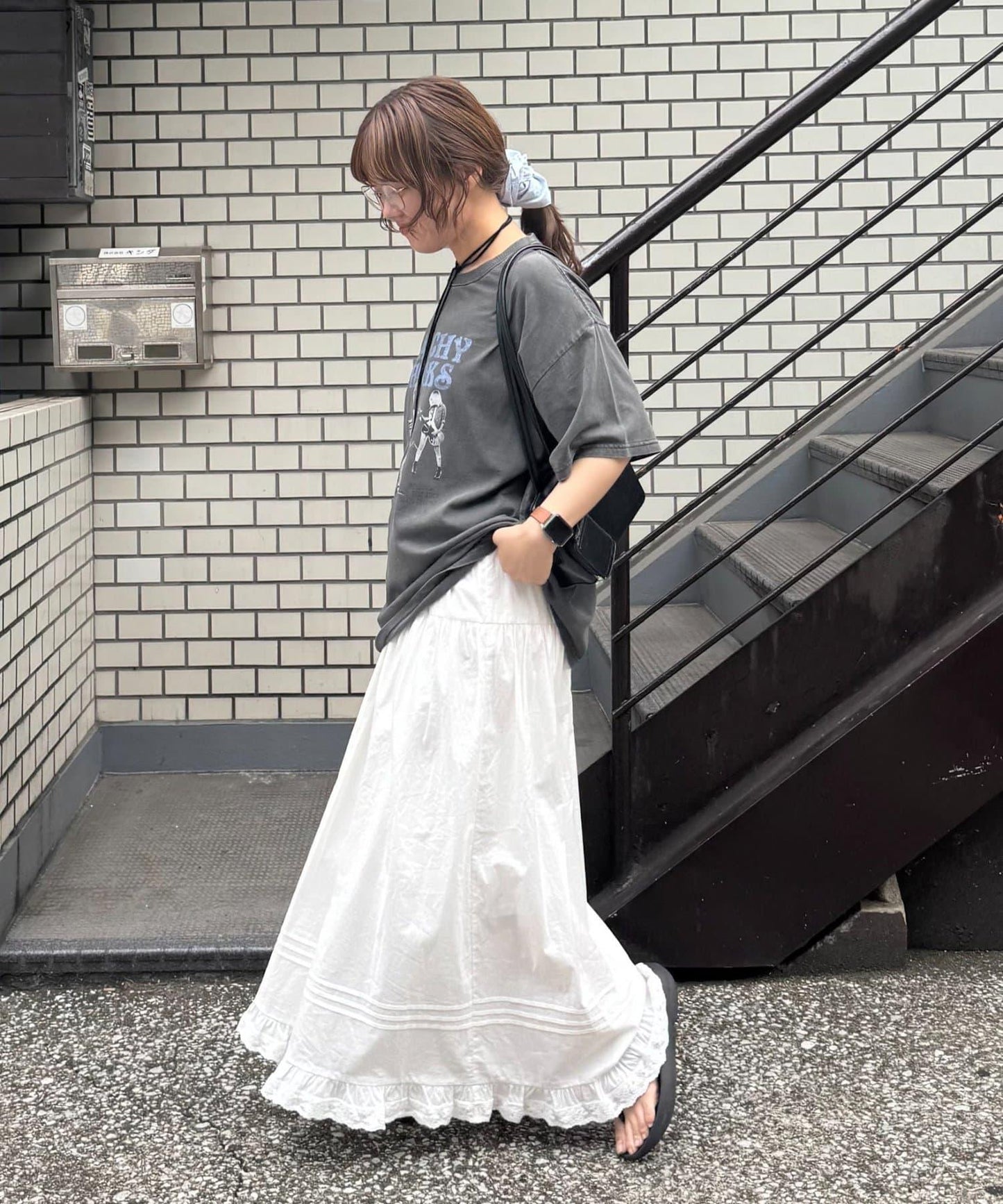 Discoat umm. 拼褶蕾絲傘擺半身裙