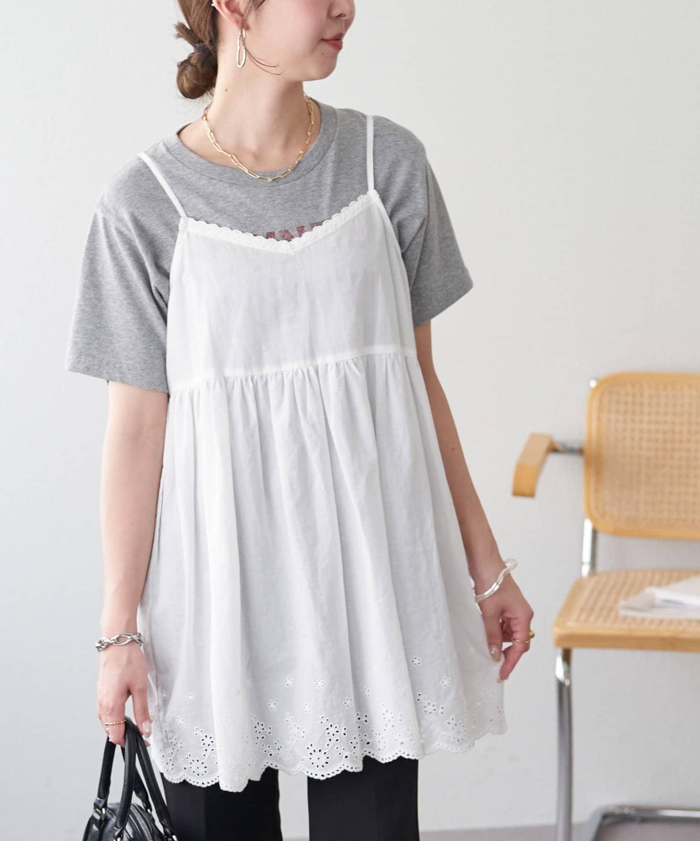 蕾絲拼接吊帶長款上衣