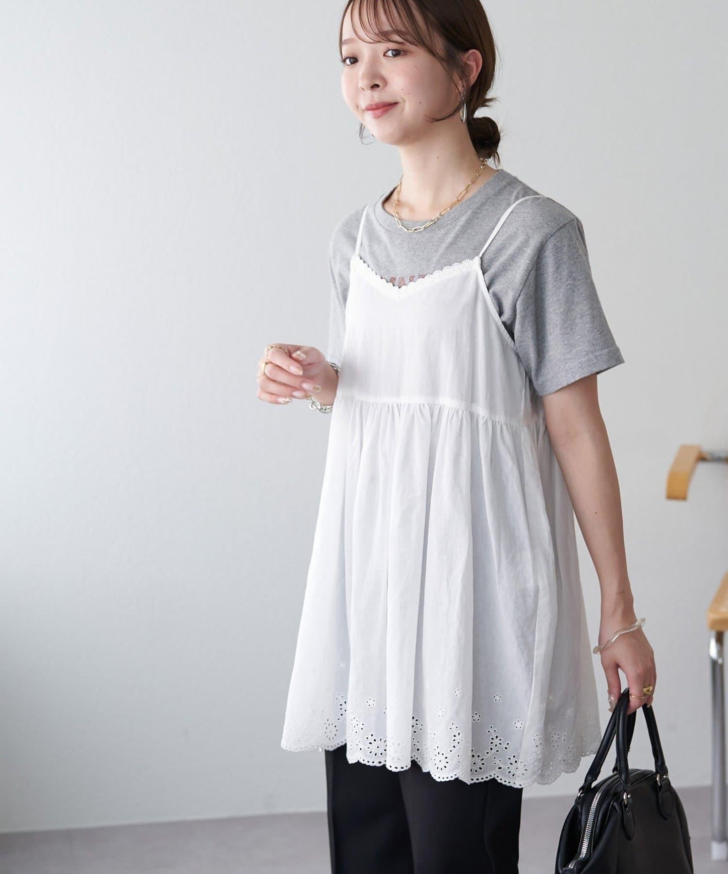 蕾絲拼接吊帶長款上衣