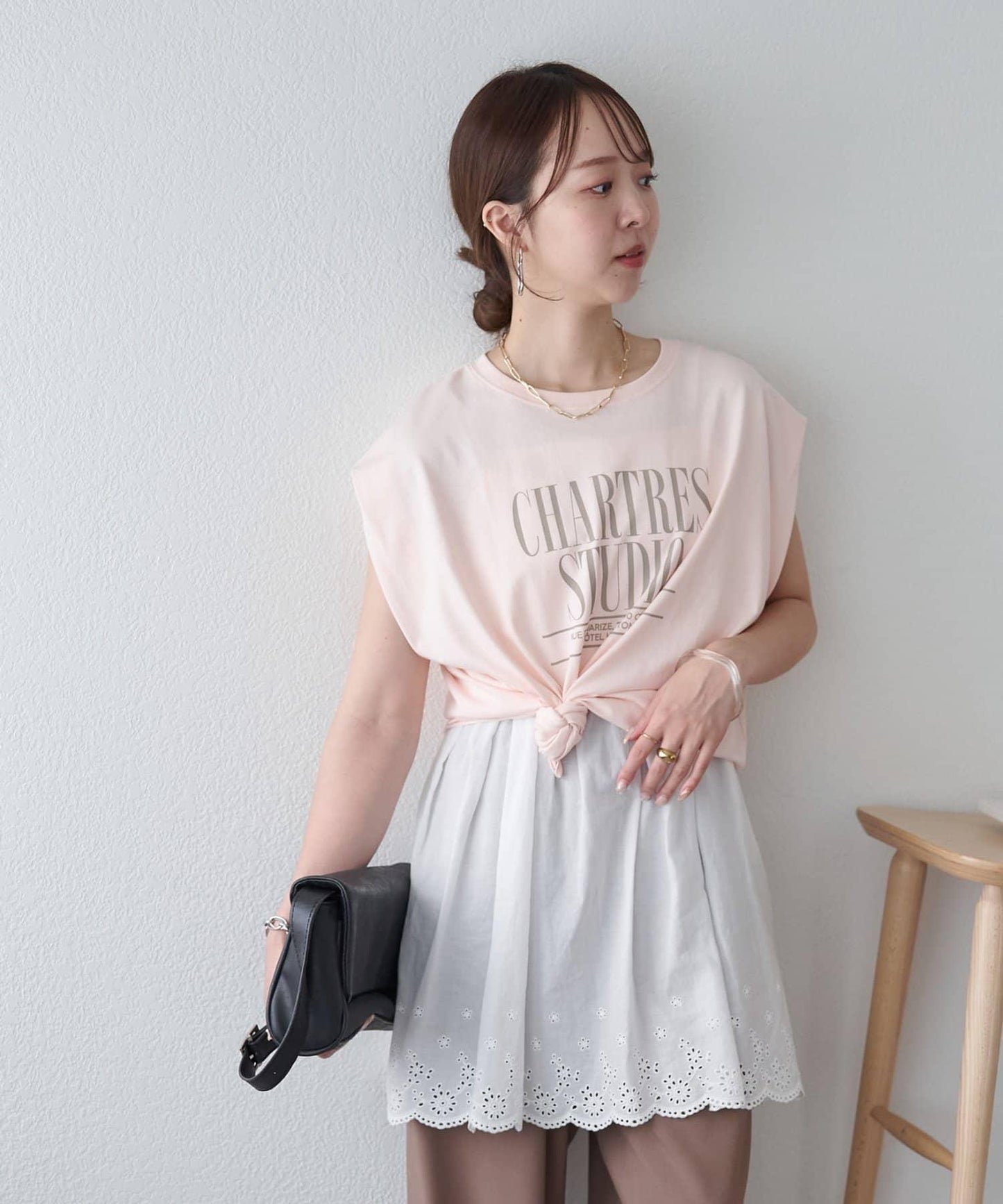 蕾絲拼接吊帶長款上衣