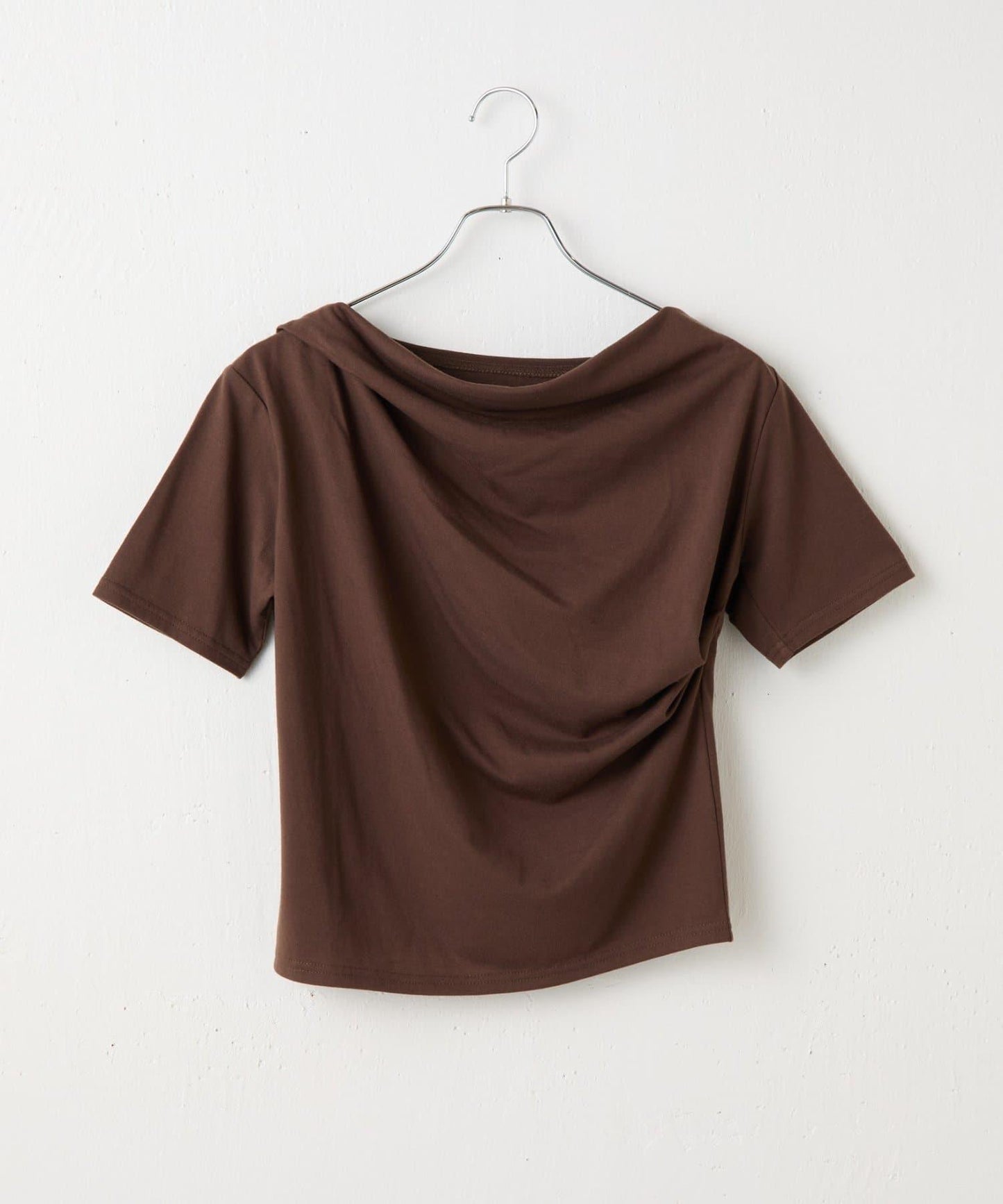 2向肩部垂墜T恤