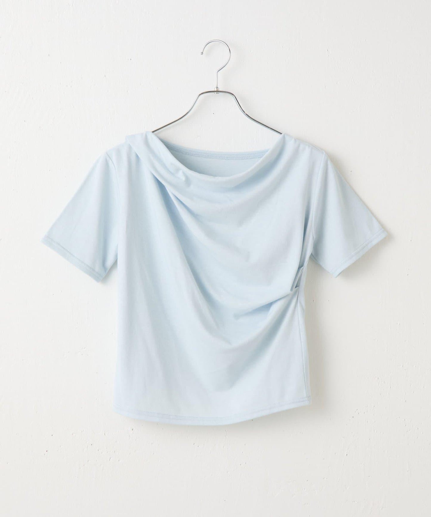 2向肩部垂墜T恤