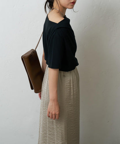 2向肩部垂墜T恤