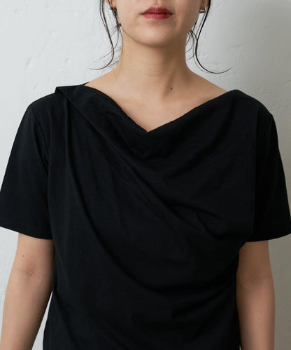 2向肩部垂墜T恤