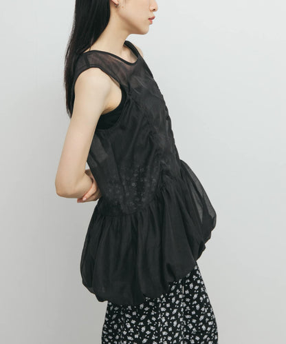 抽繩泡泡袖上衣