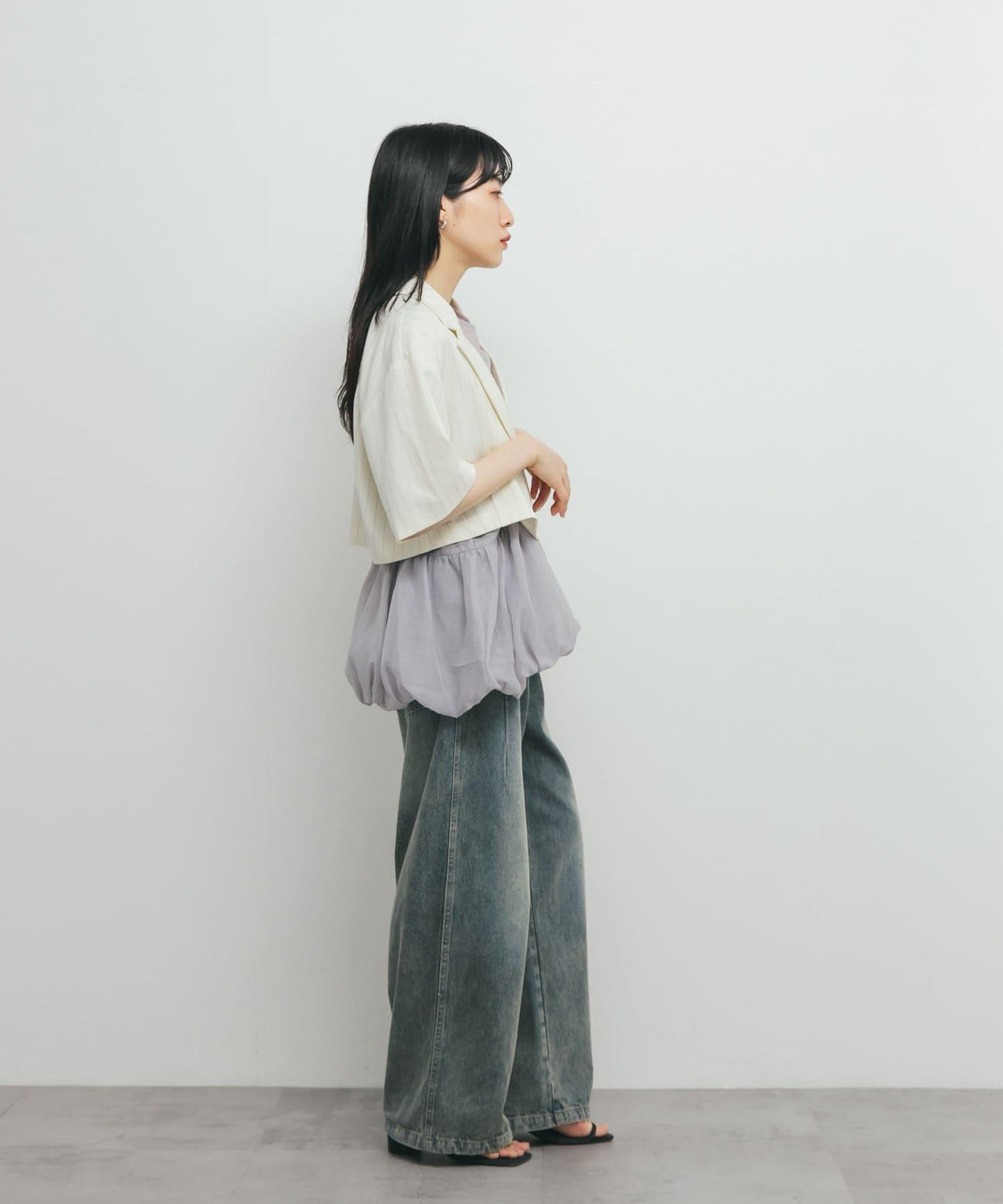 抽繩泡泡袖上衣