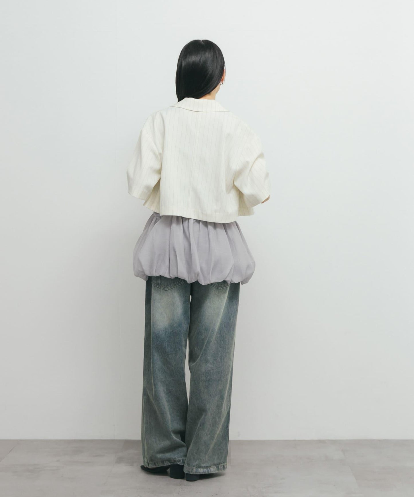 抽繩泡泡袖上衣