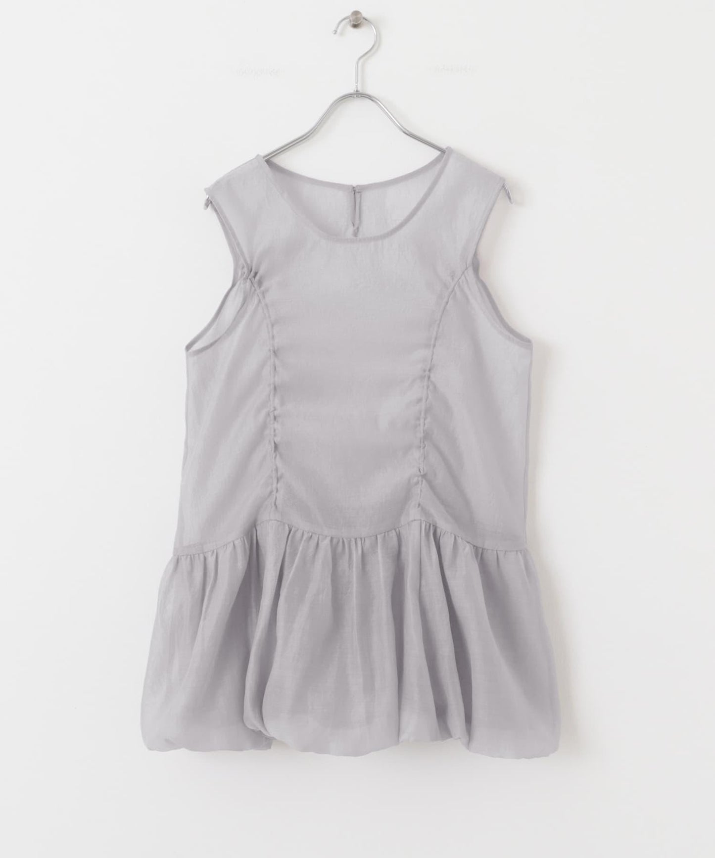 抽繩泡泡袖上衣