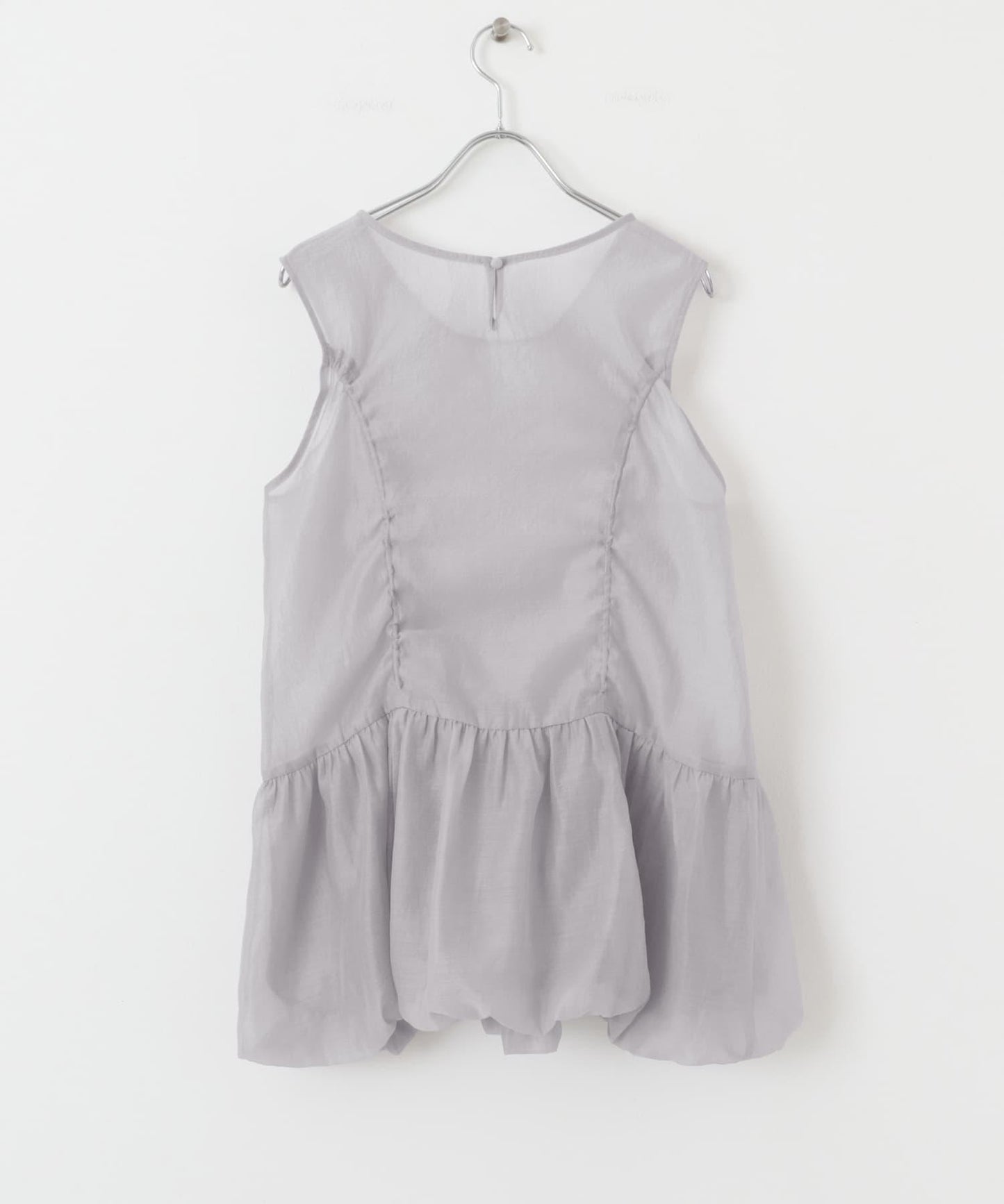 抽繩泡泡袖上衣