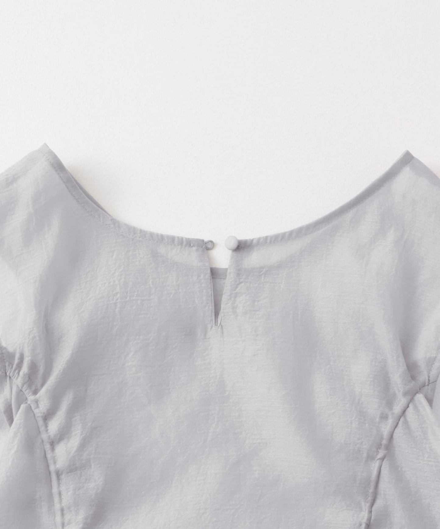 抽繩泡泡袖上衣